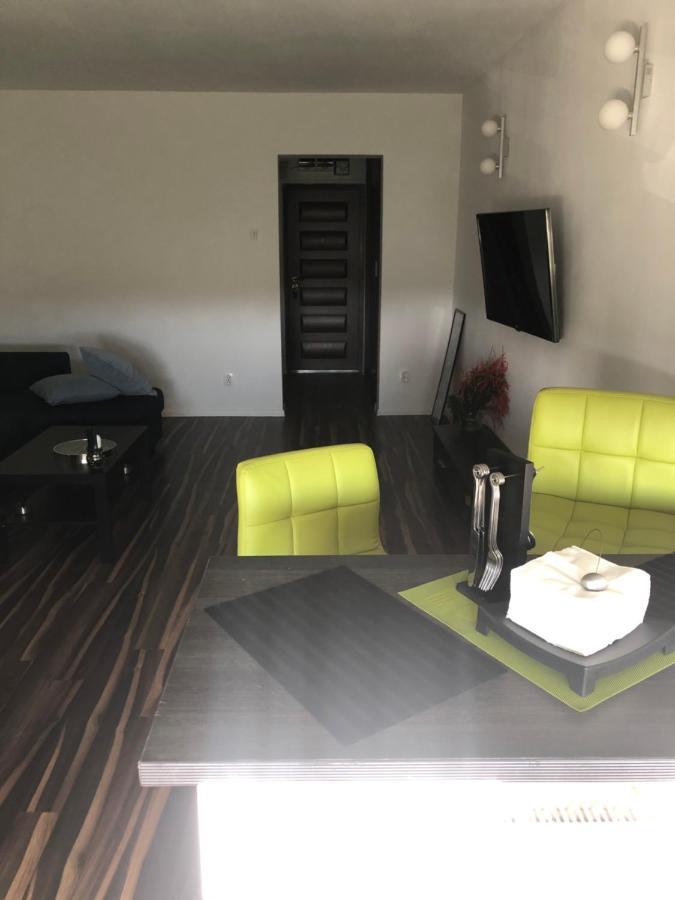 Open Space Mini Craiovei Pitesti Luaran gambar